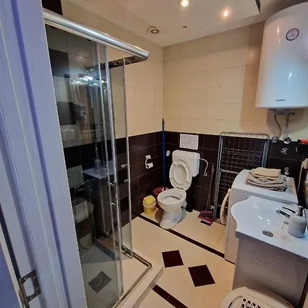 Black & White Apartment *